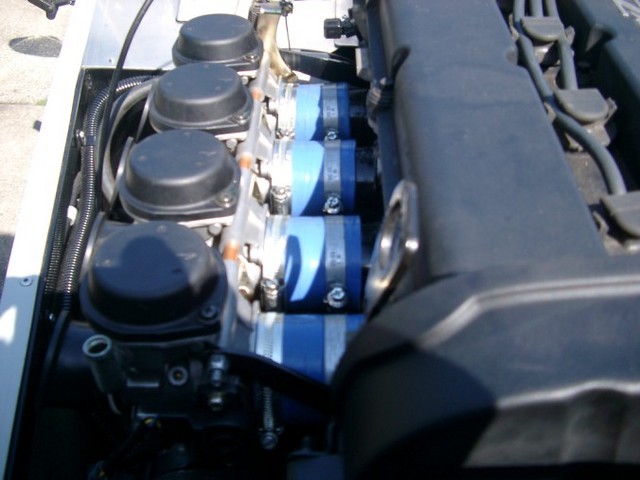 R6 THROTTLE BODIES